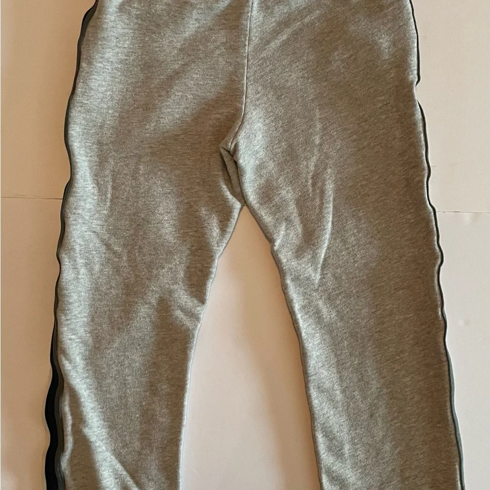 Carters Pull On Joggers With Draw String Stripe On Sides Boys Size 7 EUC